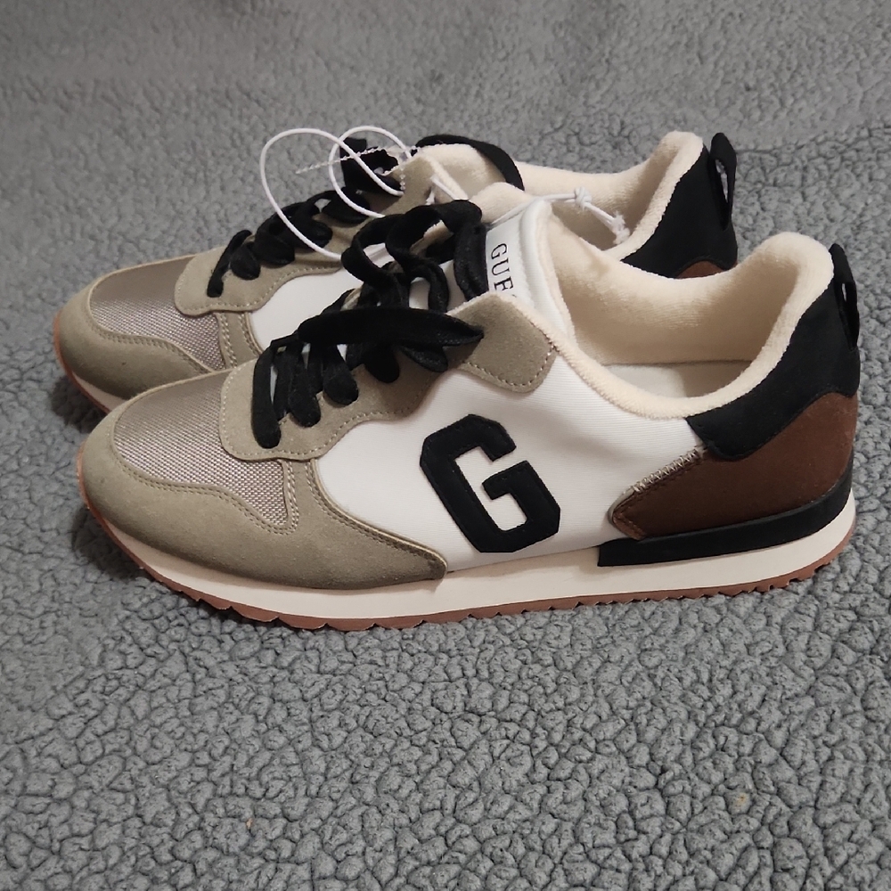 Men's Guess Logo Athletic Shoes Size 12 Gray, Brown, Black, And White Brand New